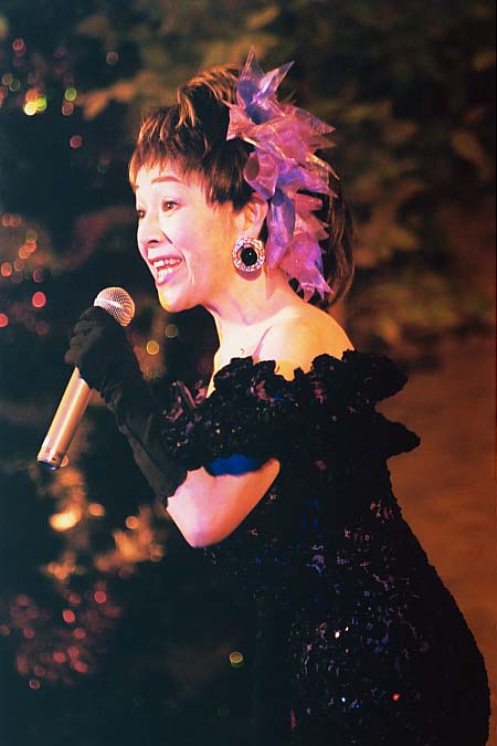 ���b�����A�M��