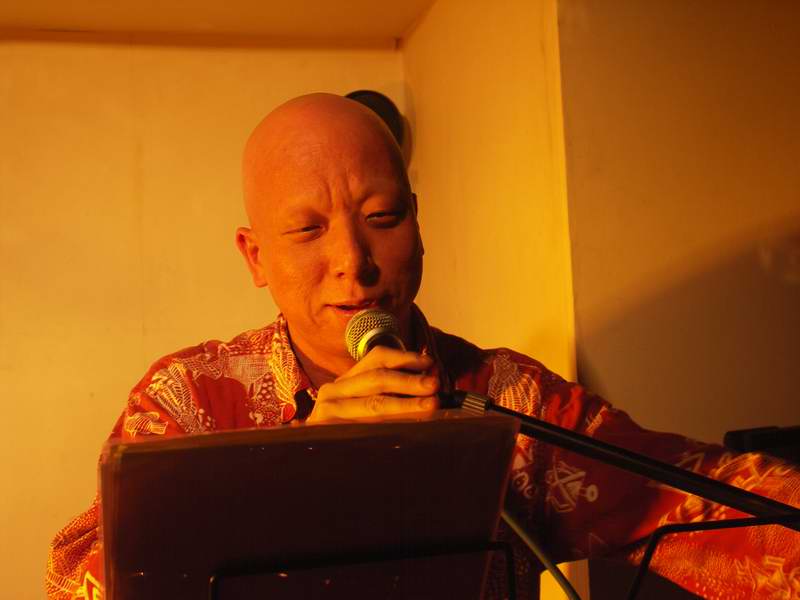 ����r�[����..�Q�O�O�T�N���X�}�X�R���T�[�g