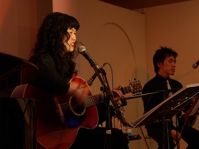 �Ñ゠�₱..���₿��񂪁A�R���T�[�g