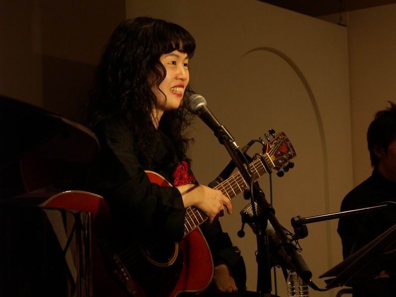 �Ñ゠�₱..���₿��񂪁A�R���T�[�g