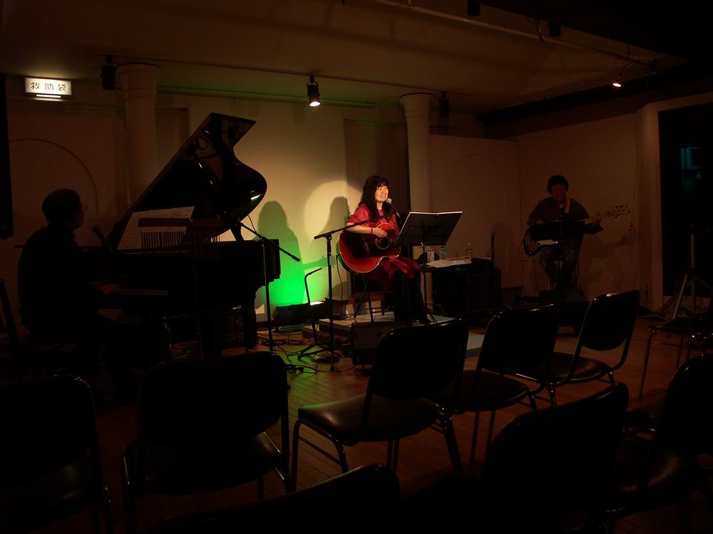 �Ñ゠�₱..���₿��񂪁A�R���T�[�g