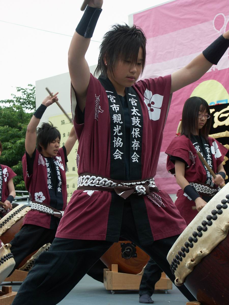 ��..���y��..�`���h����