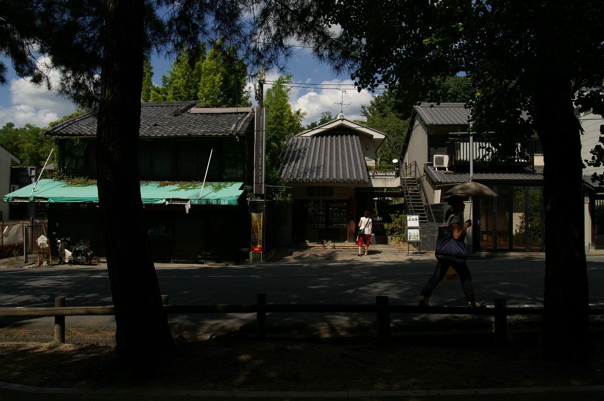 ��..������